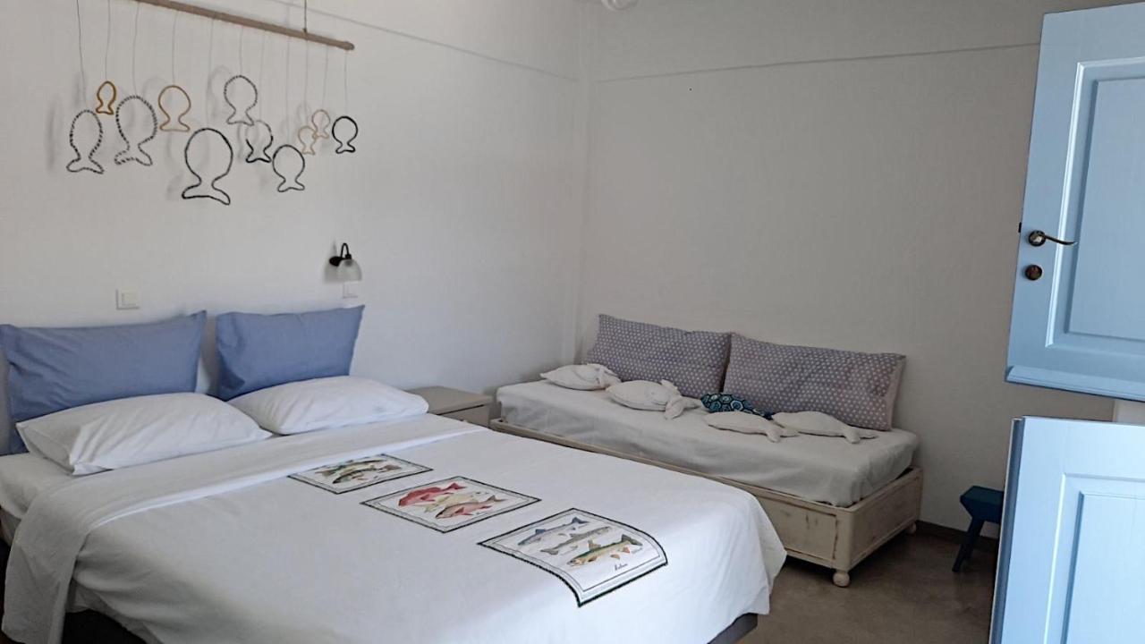 Amfitriti Serifos Livadi  Buitenkant foto