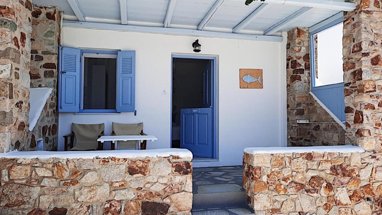 Amfitriti Serifos Livadi  Buitenkant foto