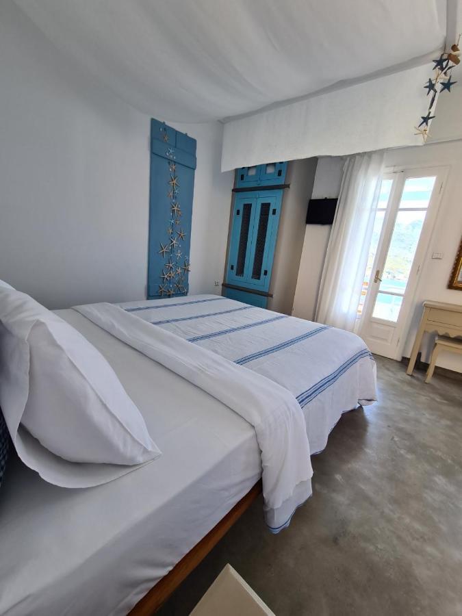 Amfitriti Serifos Livadi  Buitenkant foto