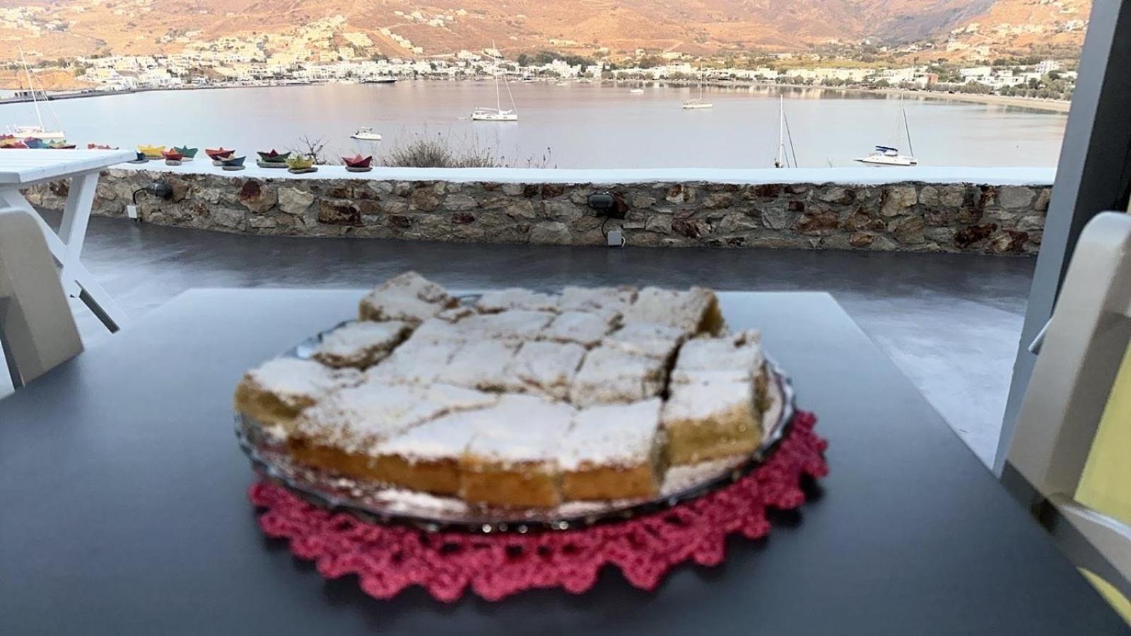 Amfitriti Serifos Livadi  Buitenkant foto