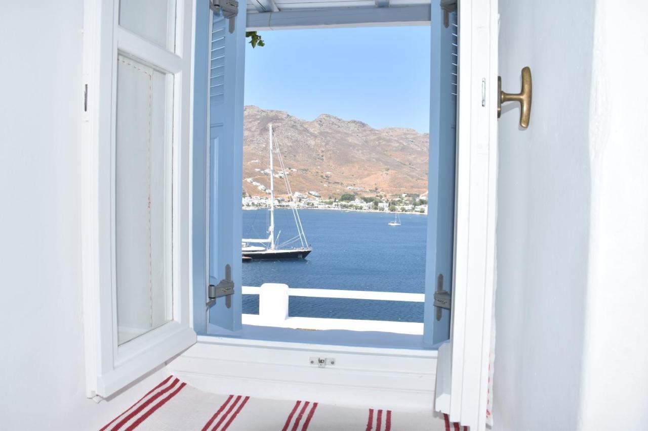 Amfitriti Serifos Livadi  Buitenkant foto