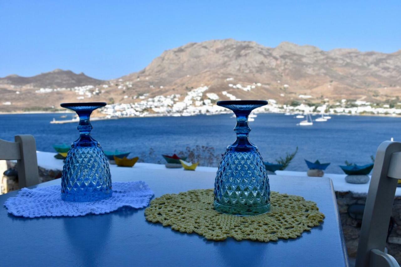 Amfitriti Serifos Livadi  Buitenkant foto