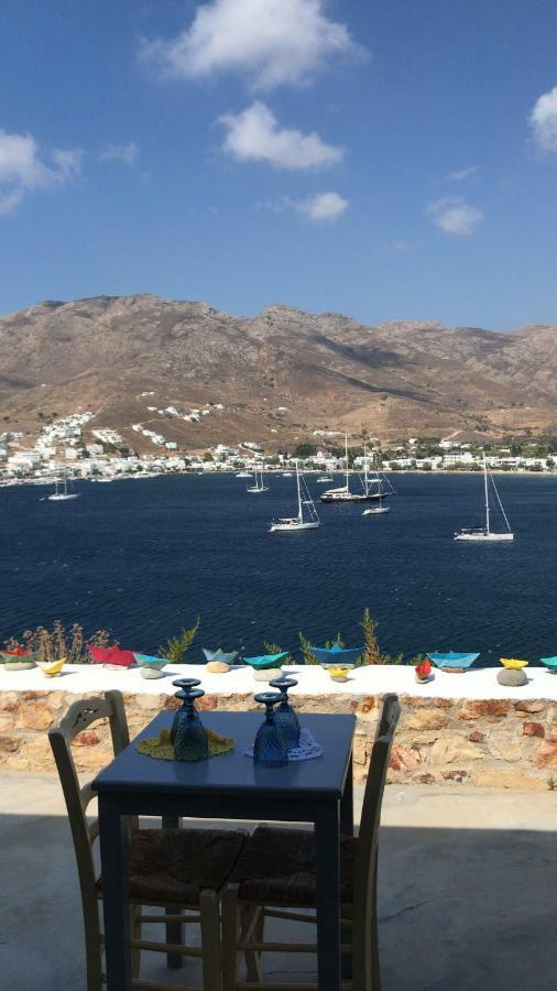 Amfitriti Serifos Livadi  Buitenkant foto